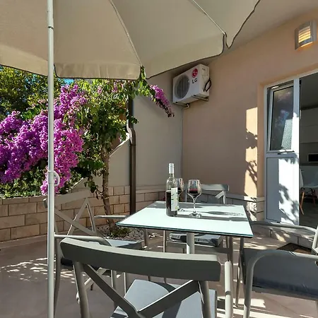 Apartment Deluxe Kate Makarska