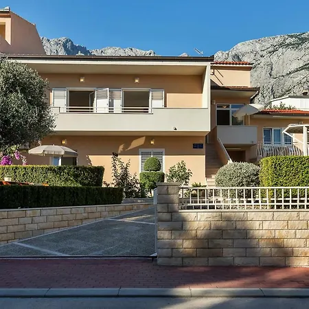 Deluxe Kate Apartment Makarska