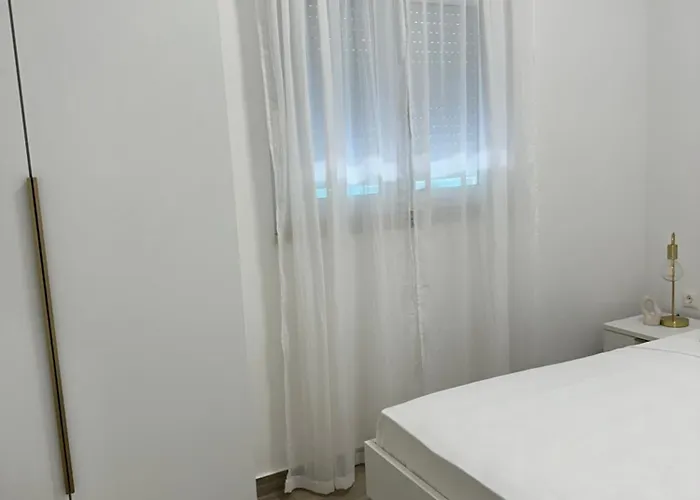 Deluxe Kate * Makarska