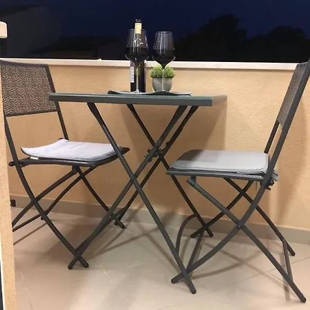 Deluxe Kate Макарська