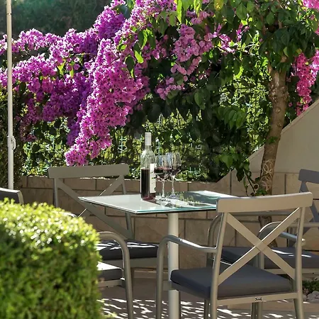 Deluxe Kate Апартаменти Макарська