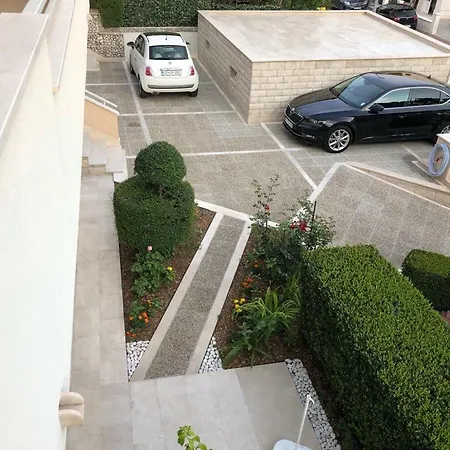 Deluxe Kate Апартаменти *