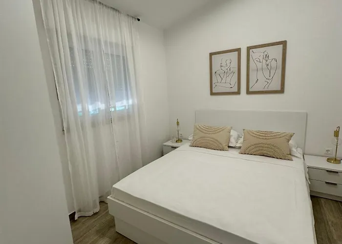 Deluxe Kate מאקרסקה