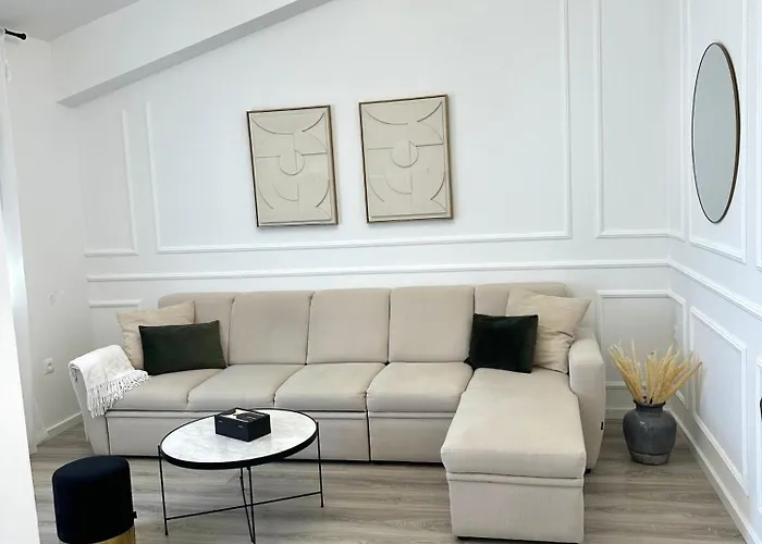 Deluxe Kate * Makarská